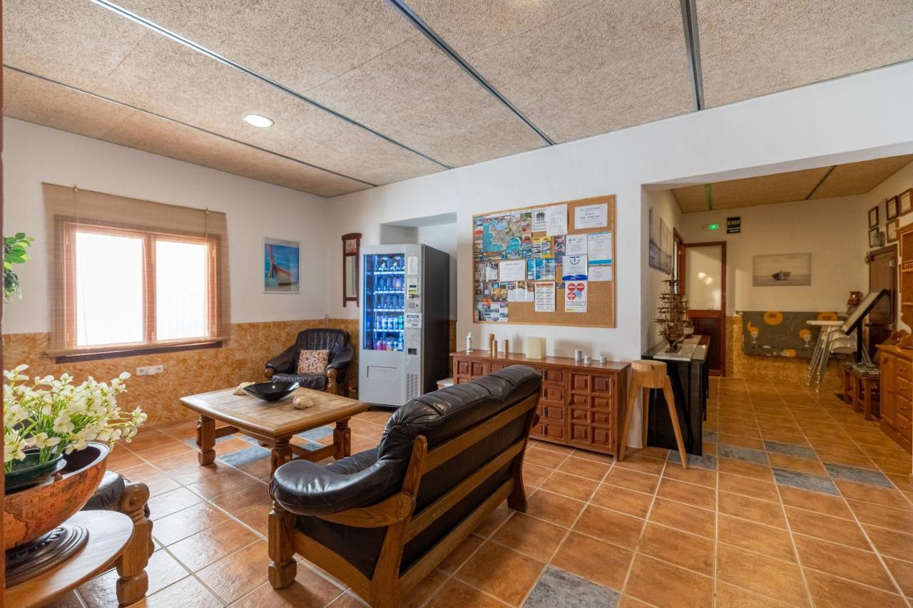 Hostal Doris - Adults Only Colonia de Sant Jordi Dış mekan fotoğraf
