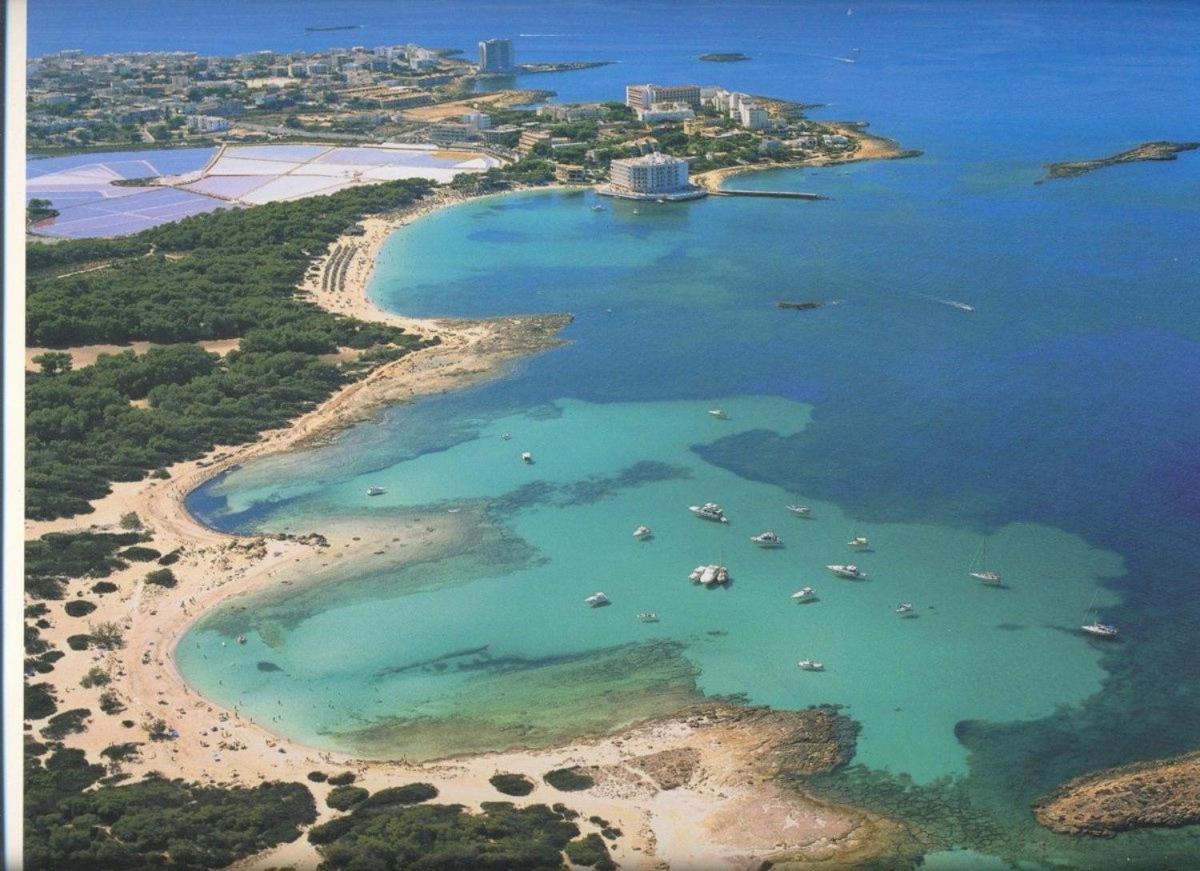 Hostal Doris - Adults Only Colonia de Sant Jordi Dış mekan fotoğraf