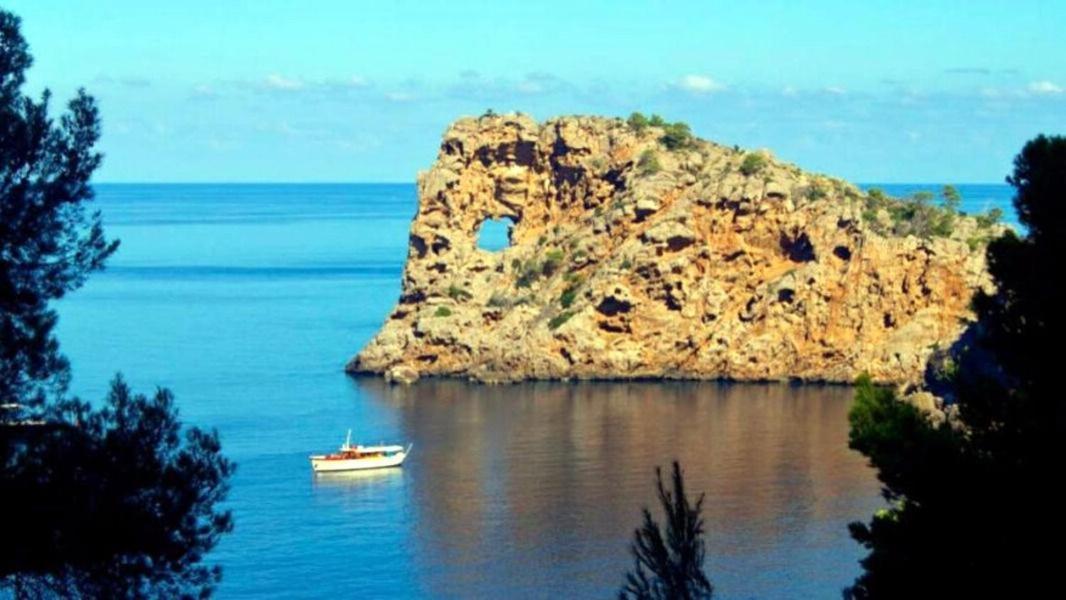 Hostal Doris - Adults Only Colonia de Sant Jordi Dış mekan fotoğraf