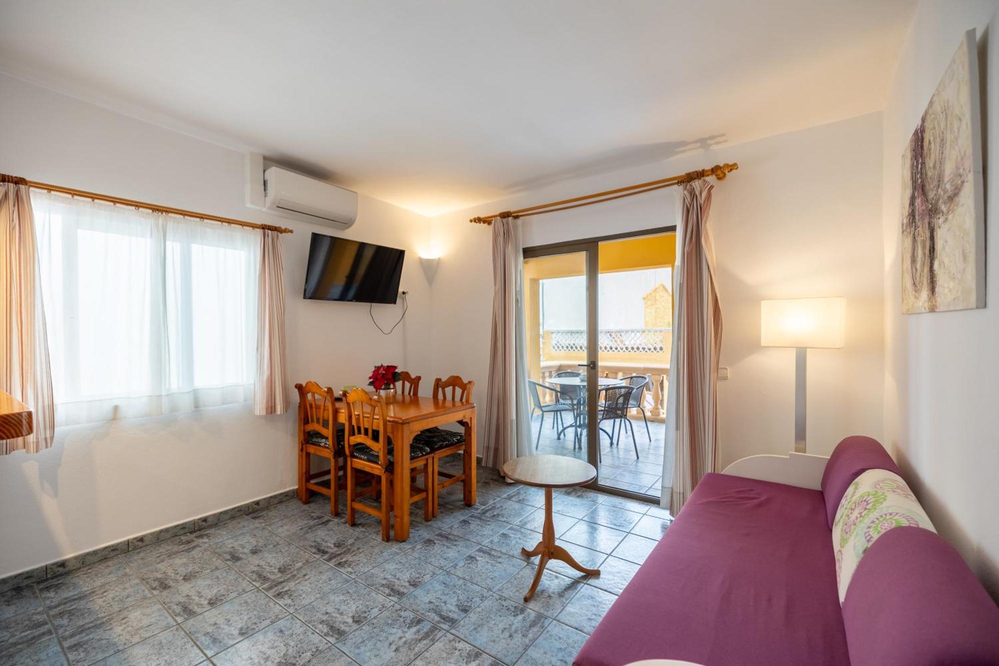 Hostal Doris - Adults Only Colonia de Sant Jordi Oda fotoğraf