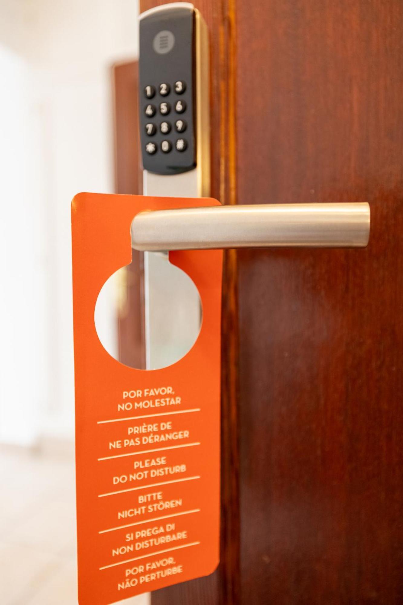 Hostal Doris - Adults Only Colonia de Sant Jordi Dış mekan fotoğraf